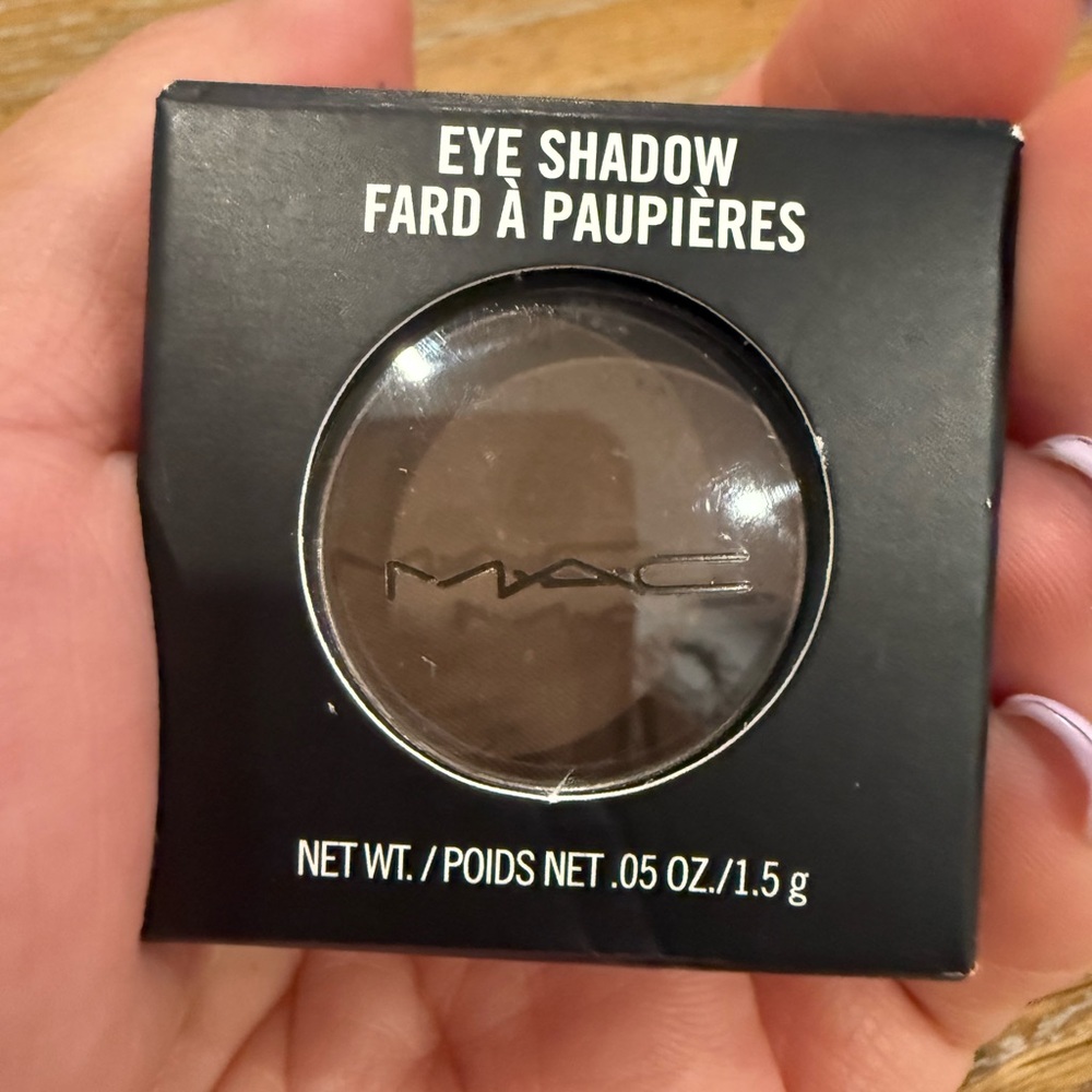 MAC Cosmetics Rich Brown Eyeshadow